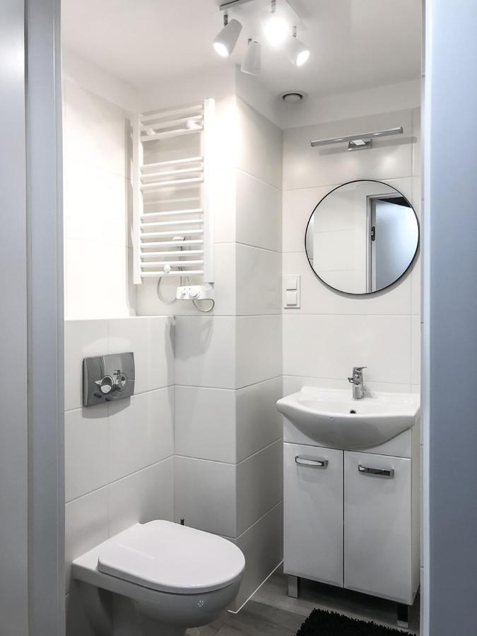 Airport Apartment Вроцлав Екстер'єр фото