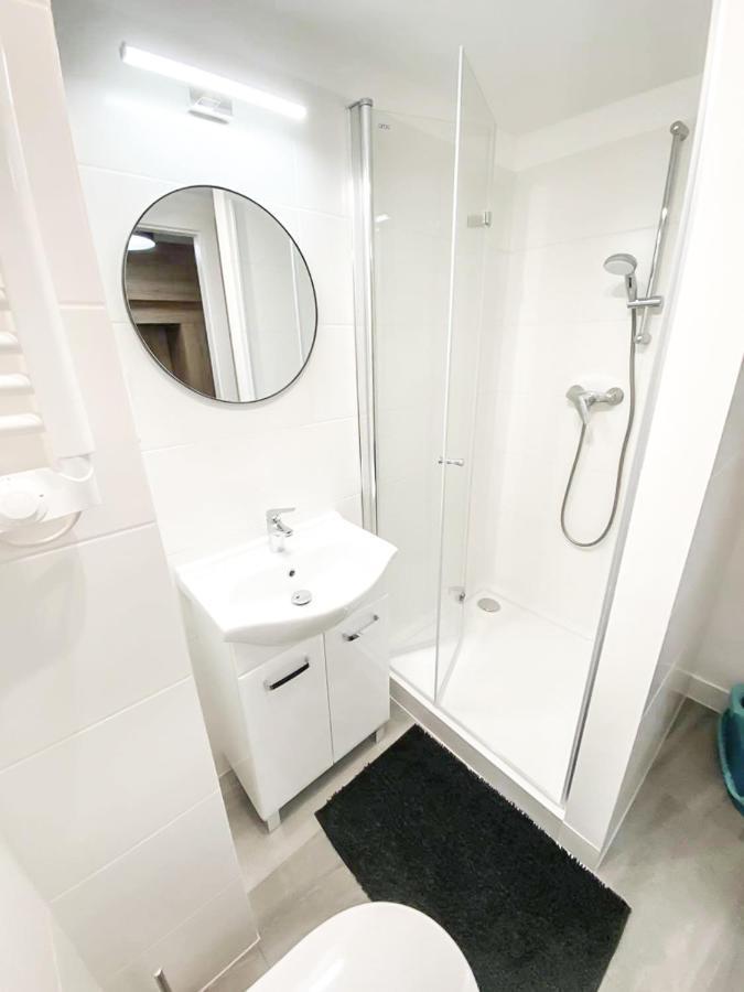 Airport Apartment Вроцлав Екстер'єр фото